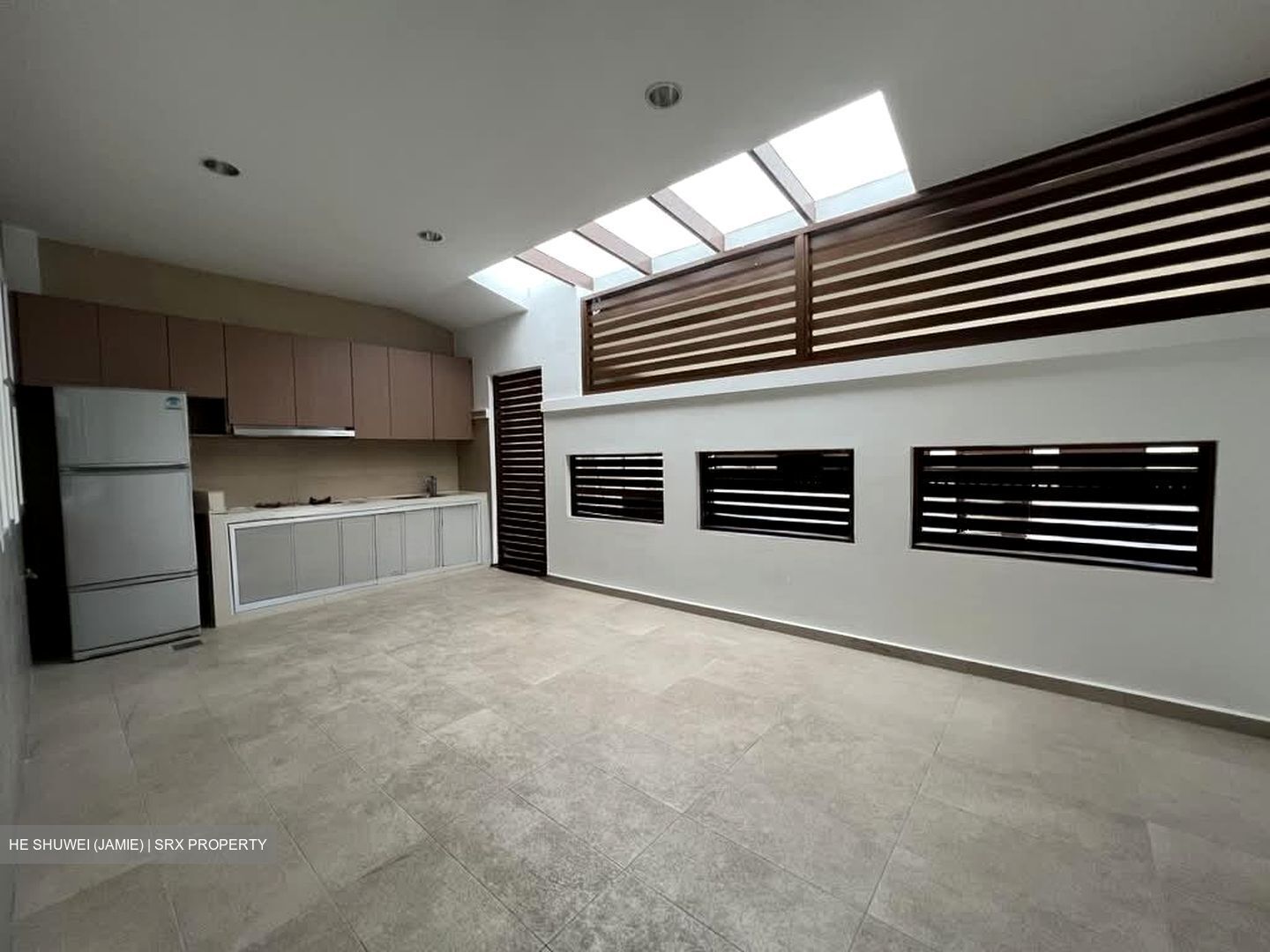 Grove Drive (D10), Terrace #546844581